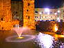 Ferrara, la città di notte - Una delle nuove fontane del castello